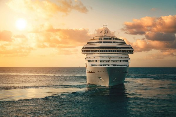 Explorez la nature et l'exotisme à travers des croisières de prestige